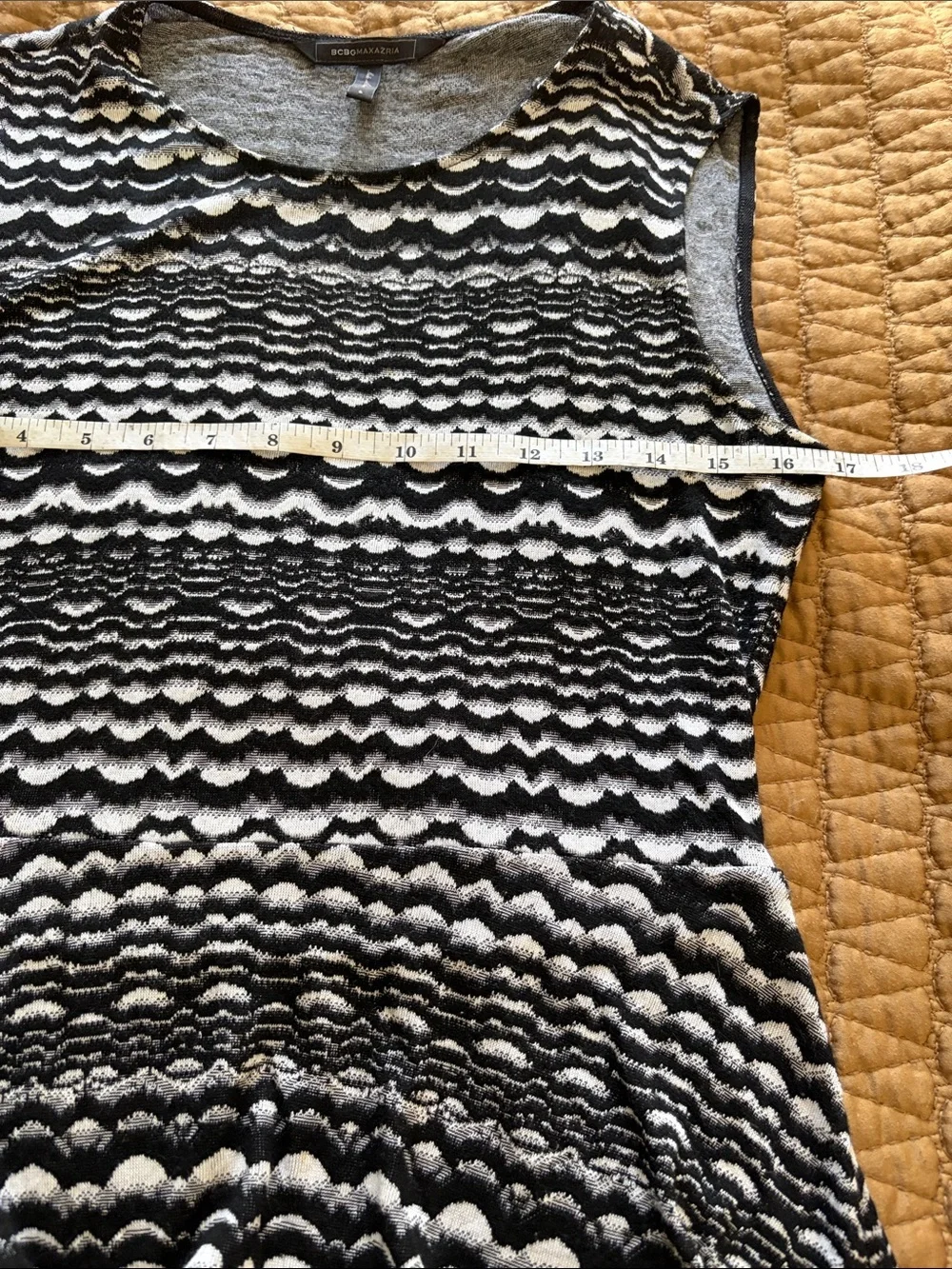 BCBG MAXAZRIA Textured Knit Peplum Top Black White Sleeveless S